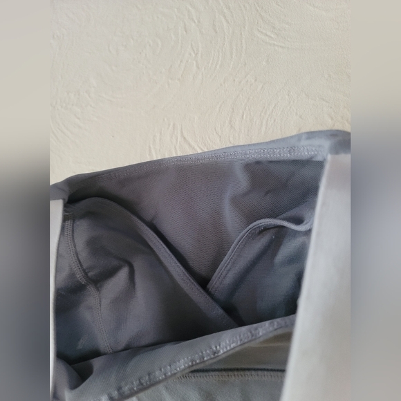 Lululemon, Adjust‎ Me Bra, Fossil, Size 9 - Picture 5 of 12